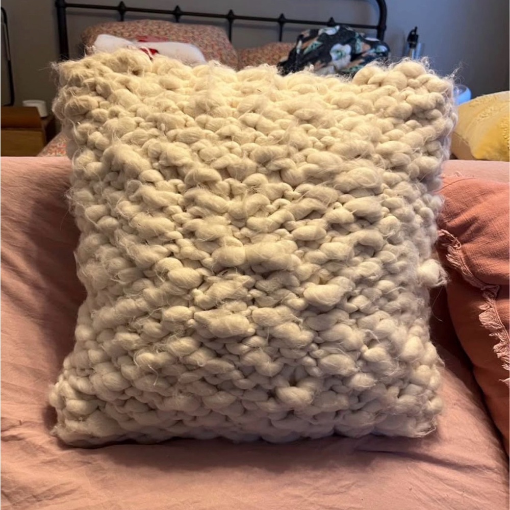 Chunky Knit Cream Pillow